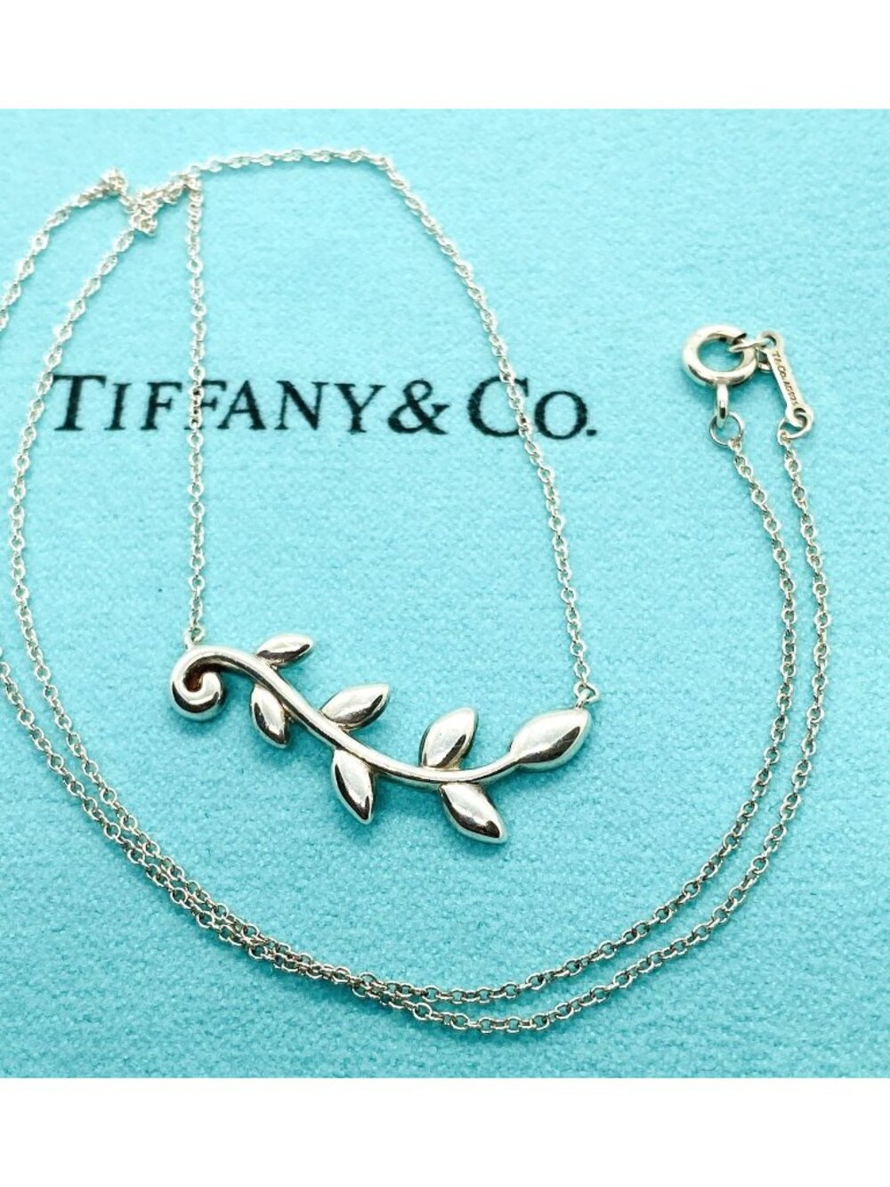 Tiffany & Co Paloma Picasso Olive Leaf Vine Necklace Sterling Silver 925 18"